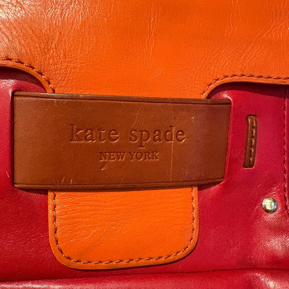Kate Spade Two-Tone Red and Orange leather Tote some wear see pics . Gorgerous - Picture 8 of 11
